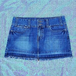American Eagle Jean Skirt Women's Slightly Distressed Size 10!!